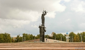 Монумент воинской и трудовой Славы