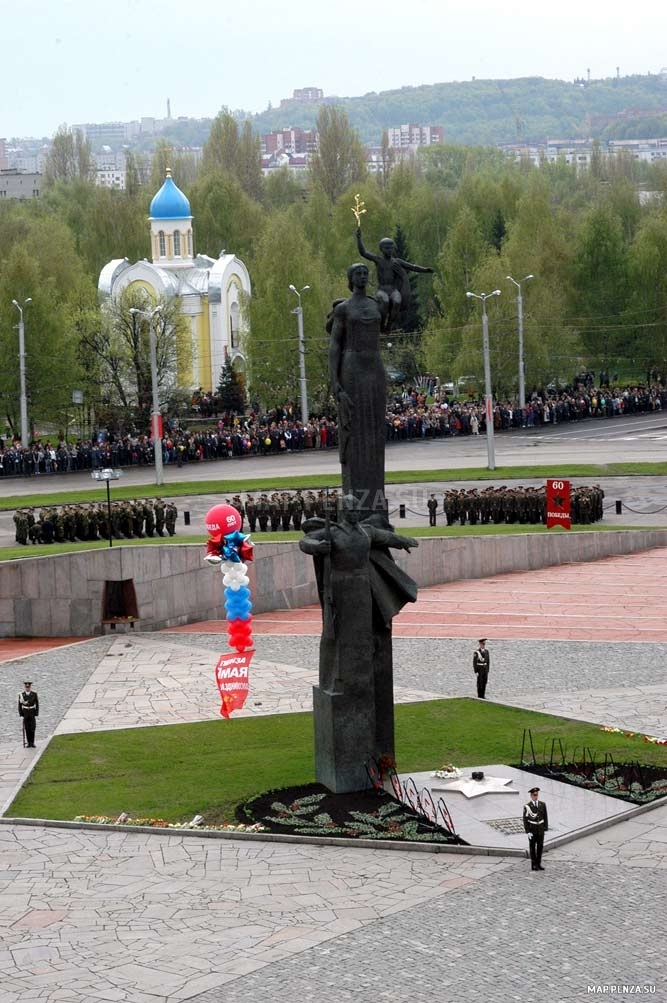 Монумент воинской и трудовой Славы, Современные, Достопримечательности, Цветные