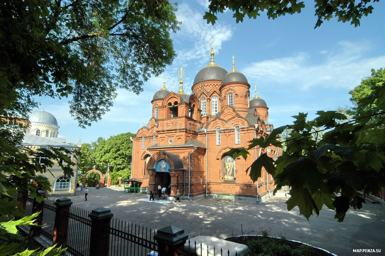 Успенский собор, Современные, Достопримечательности, Цветные