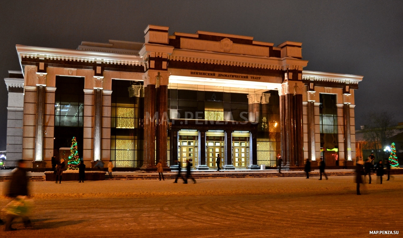 Пензенский областной драматический театр имени А.В. Луначарского, Современные, Достопримечательности, Цветные