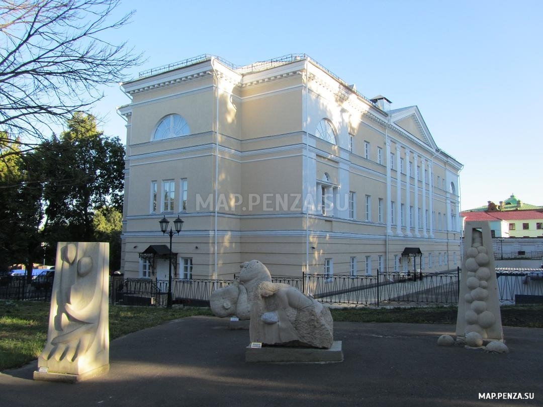 Губернаторский дом, Современные, Достопримечательности, Цветные