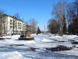 Сквер на улице Славы