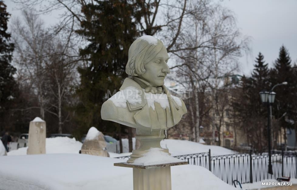 Памятник К.А. Савицкому, Современные, Достопримечательности, Цветные