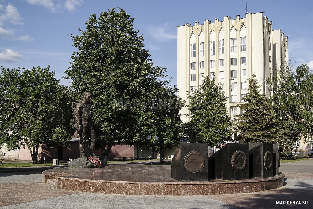 Мемориальный комплекс памяти пензенцев, погибших при исполнении воинского и служебного долга на Северном Кавказе в 1990-х – 2010-х годах, Современные, Достопримечательности, Цветные